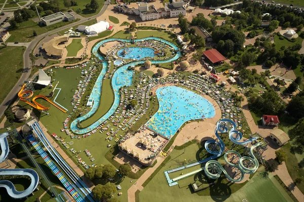 À la découverte des sports nautiques et des parcs aquatiques de France